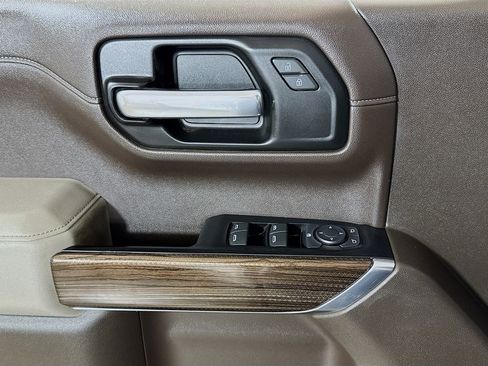 Used 2019 Chevrolet Silverado 1500 LT w/ Texas Edition RWD image 16