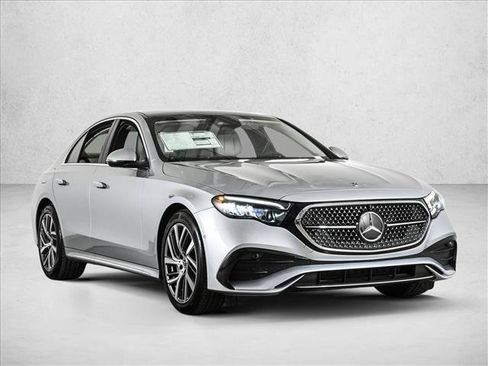 New 2026 Mercedes-Benz E 450 4MATIC Sedan image 3