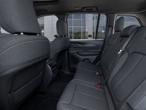 New 2025 Jeep Grand Cherokee Laredo X w/ Luxury Tech Group I image 23