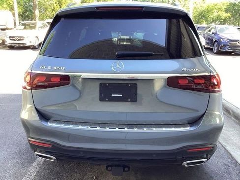 Used 2025 Mercedes-Benz GLS 450 4MATIC image 3