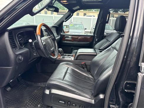 Used 2015 Lincoln Navigator 4WD image 9