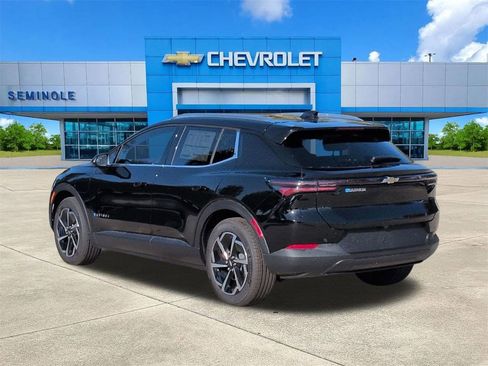 New 2026 Chevrolet Equinox EV LT image 3