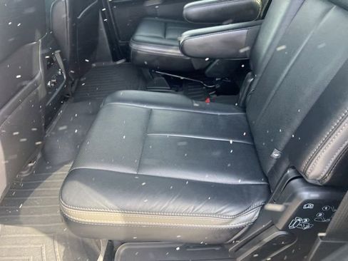 Used 2015 Ford Expedition Platinum image 9