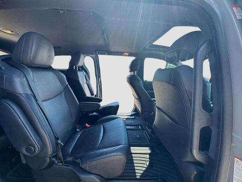 Used 2024 Toyota Sienna XLE Woodland Edition image 29