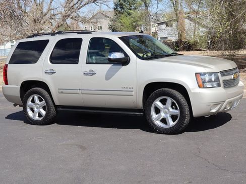 Used 2013 Chevrolet Tahoe LTZ image 2
