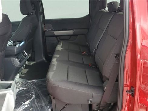 New 2025 Ford F150 XLT w/ Equipment Group 302A MID image 41