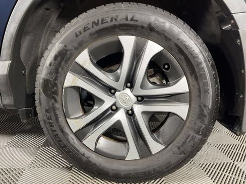 Used 2017 Toyota RAV4 LE FWD image 14