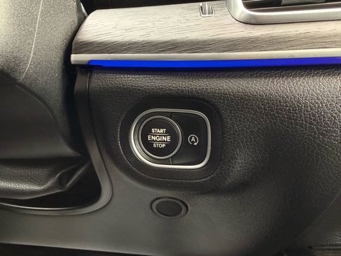 Used 2020 Mercedes-Benz GLE 350 4MATIC w/ Premium Package image 51