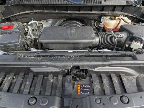Used 2022 Chevrolet Silverado 1500 High Country w/ Z71 Off-Road Package AWD/4WD image 13