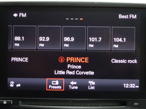 Used 2017 Porsche Cayenne Platinum Edition image 23