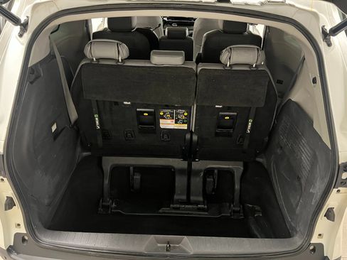 Used 2021 Toyota Sienna XLE w/ XLE Plus Package image 21