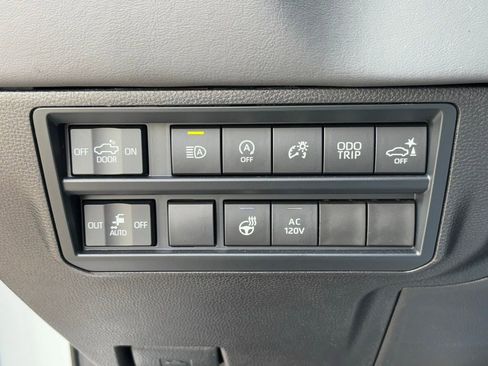 Used 2026 Toyota Tundra Platinum image 26