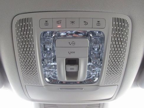 Used 2020 Mercedes-Benz GLE 450 4MATIC image 28