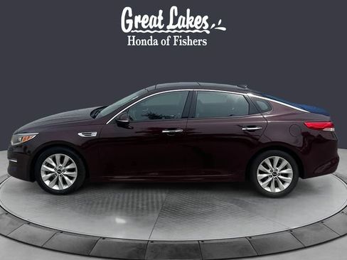 Used 2018 Kia Optima EX w/ Premium Package FWD image 2