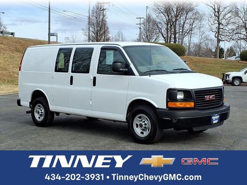 Used 2016 GMC Savana 2500 image 1