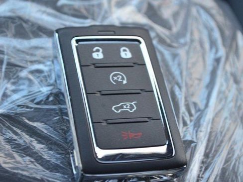 New 2025 Jeep Grand Cherokee Limited w/ Luxury Tech Group II image 22