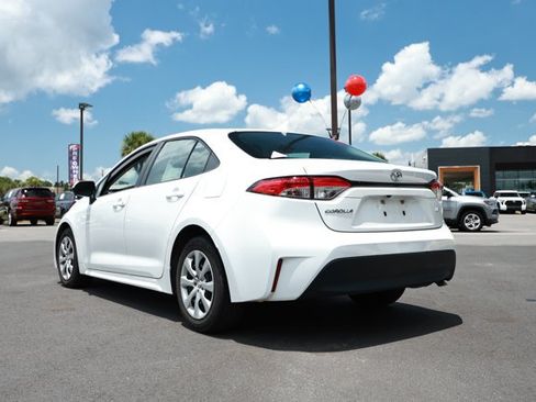 Used 2024 Toyota Corolla LE FWD image 7