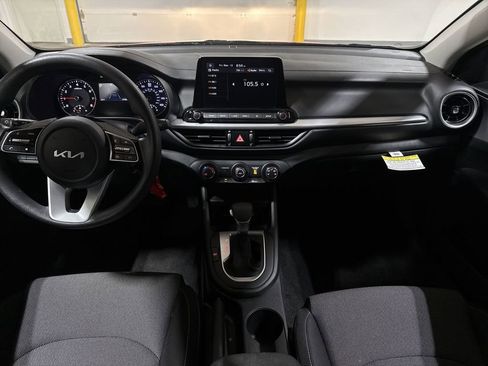 Used 2022 Kia Forte LXS FWD image 10