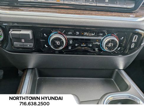 Used 2022 GMC Sierra 1500 Elevation w/ Preferred Package image 17