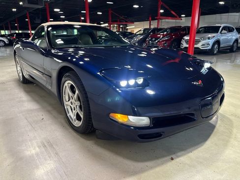 Used 1999 Chevrolet Corvette Convertible w/ Memory Pkg RWD image 8
