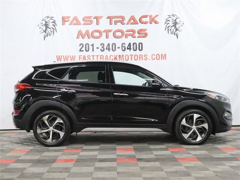 Used 2018 Hyundai Tucson Limited AWD/4WD image 4