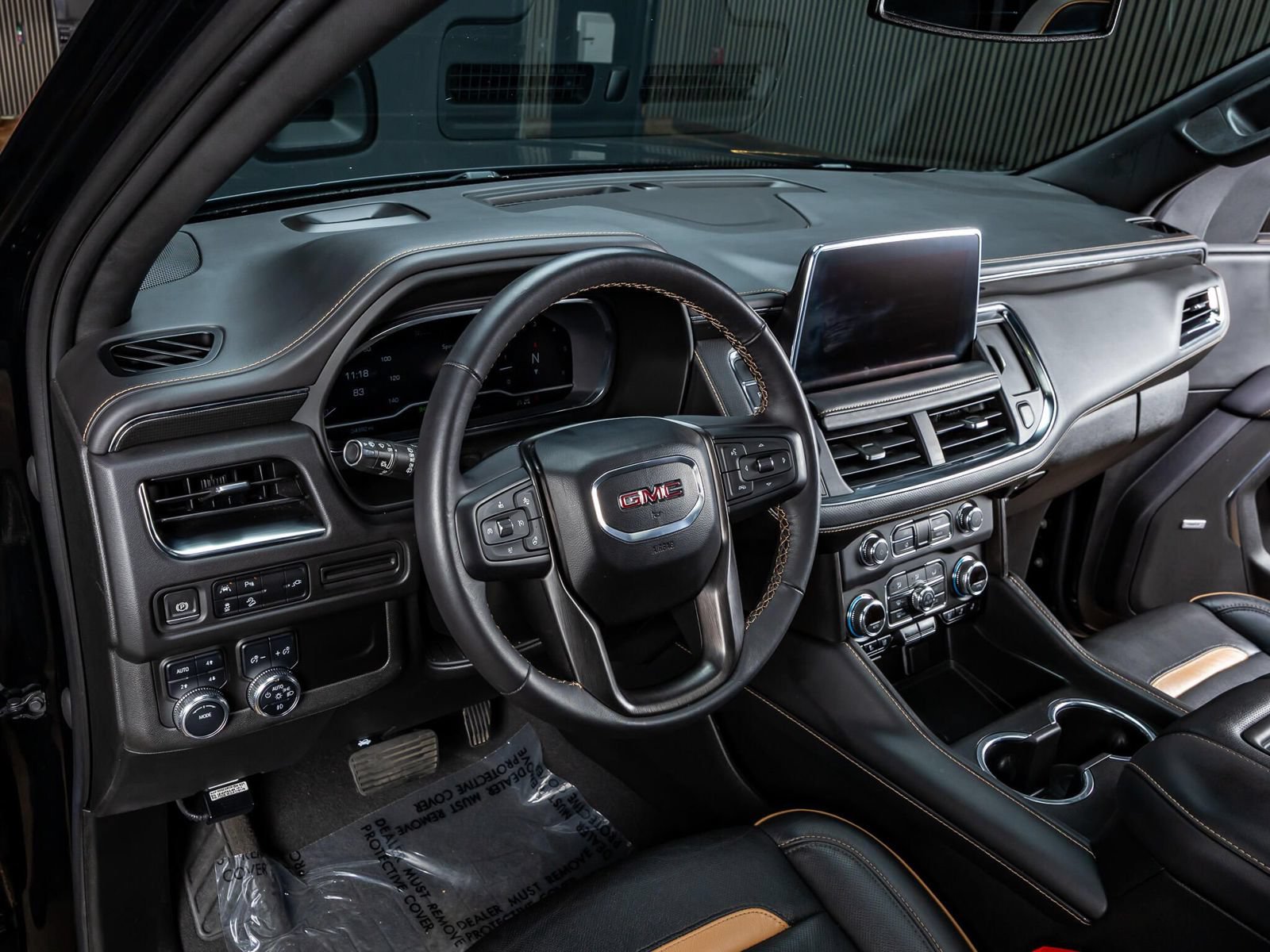 Used 2022 GMC Yukon AT4 AWD/4WD image 14