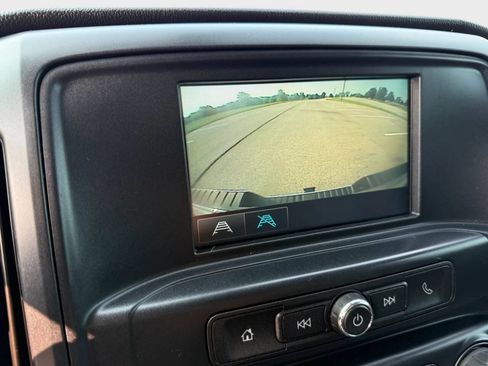 Used 2019 Chevrolet Silverado 2500 W/T AWD/4WD image 14