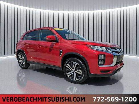 Used 2025 Mitsubishi Outlander Sport ES AWD/4WD image 1