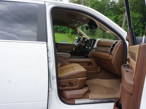 Used 2022 RAM 2500 Limited AWD/4WD image 16