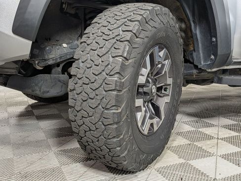 Used 2023 Toyota Tacoma TRD Off-Road AWD/4WD image 10