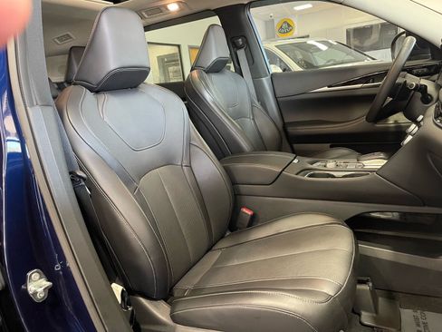 Used 2025 INFINITI QX60 Pure w/ Cargo Package FWD image 43