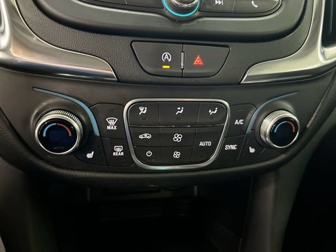 Used 2024 Chevrolet Equinox LT w/ LPO, Floor Liner Package FWD image 16