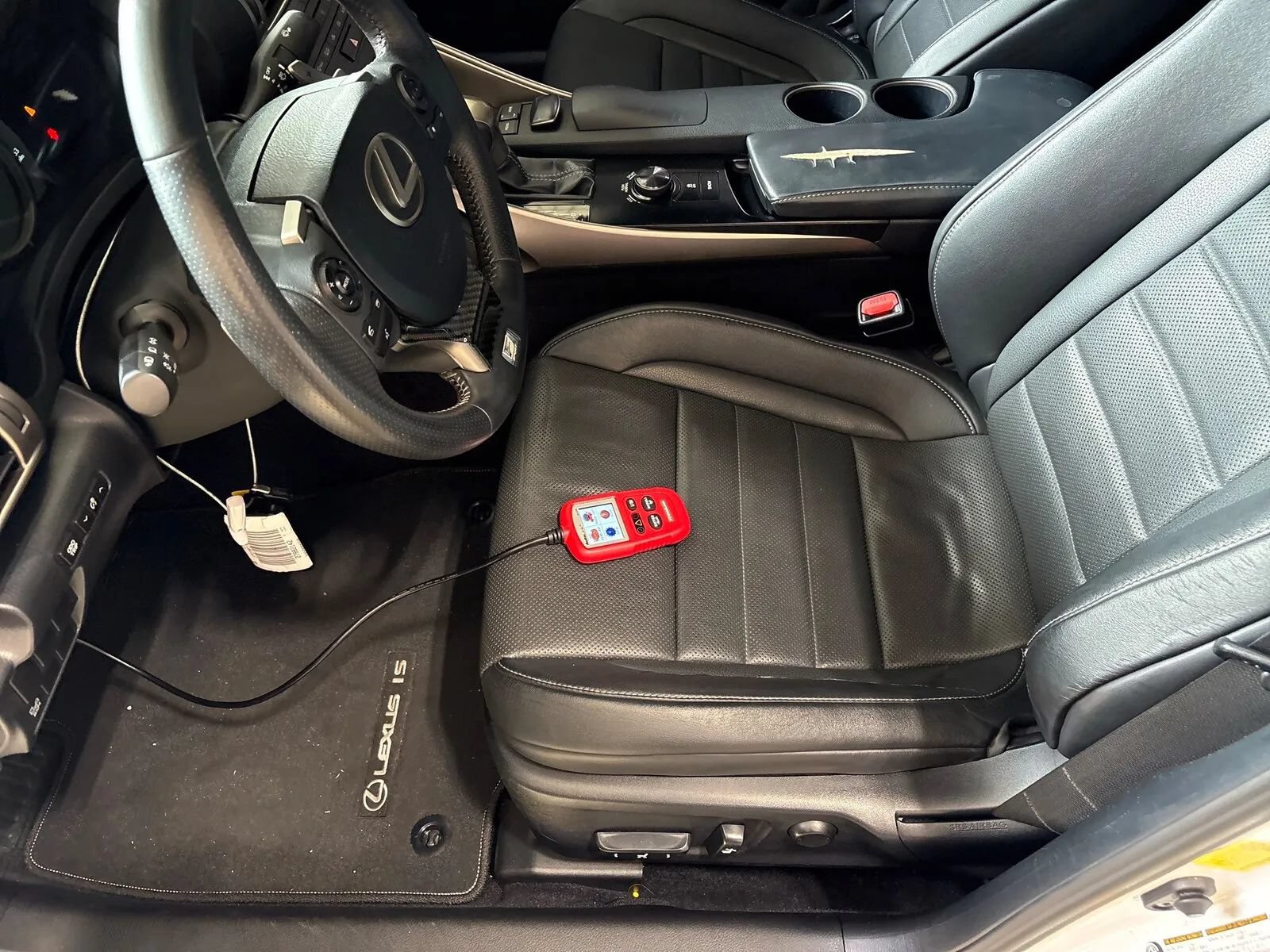 Used 2014 Lexus IS 250 w/ F-Sport Package RWD image 12
