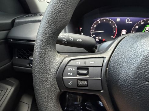 Used 2025 Honda Accord SE image 26