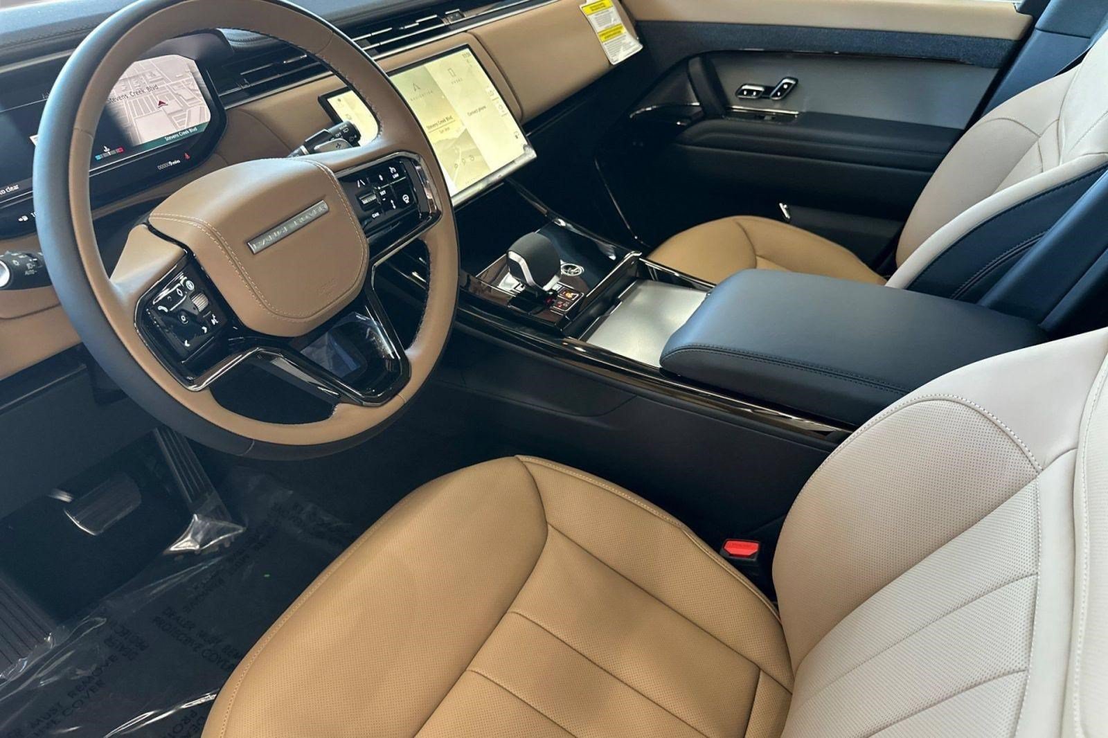 New 2026 Land Rover Range Rover Sport Dynamic SE AWD/4WD image 4