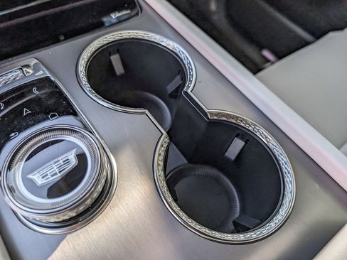 New 2026 Cadillac Vistiq Sport image 33