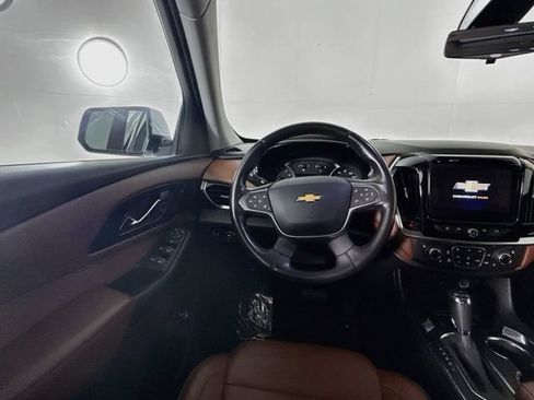 Used 2019 Chevrolet Traverse High Country AWD/4WD image 11