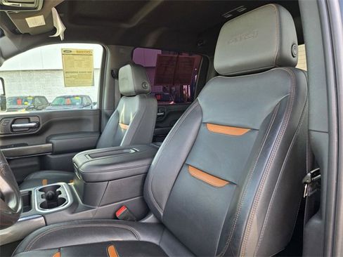 Used 2022 GMC Sierra 2500 AT4 w/ Gooseneck/5TH Wheel Package image 12