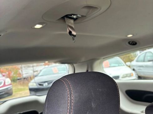 Used 2018 Chrysler Pacifica Touring Plus w/ Tire & Wheel Group image 24