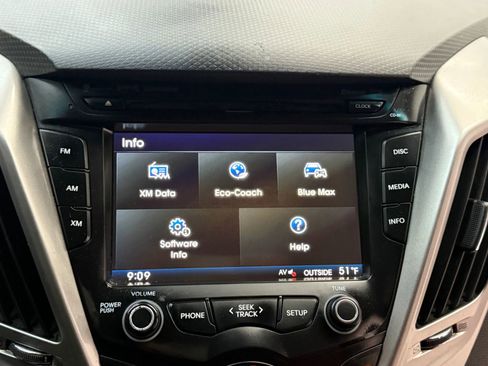 Used 2013 Hyundai Veloster RE:MIX Edition image 28