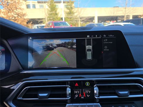 Used 2021 BMW X5 xDrive40i w/ M Sport Package image 27