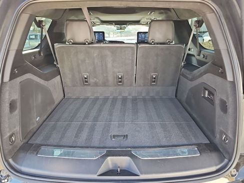 Used 2021 Cadillac Escalade ESV Premium Luxury Platinum image 31