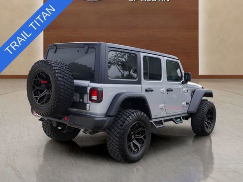 Used 2024 Jeep Wrangler Unlimited Sport AWD/4WD image 4