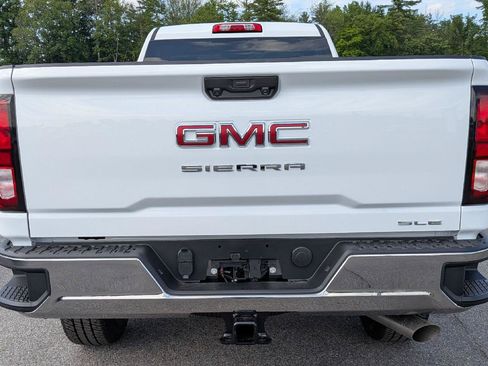 New 2026 GMC Sierra 3500 SLE w/ SLE Convenience Package AWD/4WD image 9
