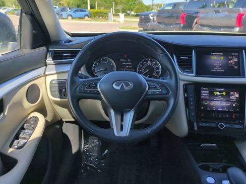 Used 2021 INFINITI QX50 Luxe FWD image 15