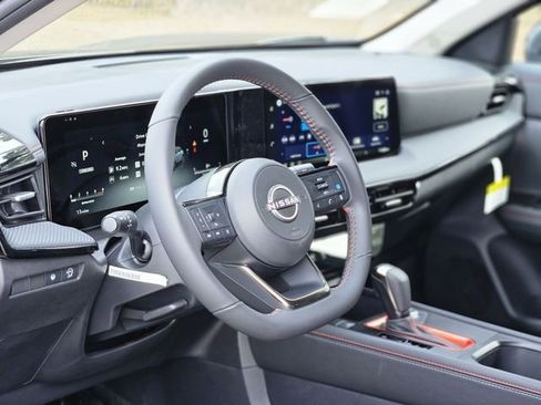 New 2026 Nissan Kicks SR w/ Cold Weather Package FWD image 12
