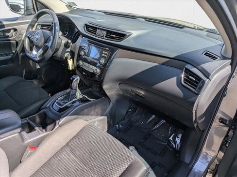 Used 2018 Nissan Rogue Sport S w/ S Appearance Package image 20