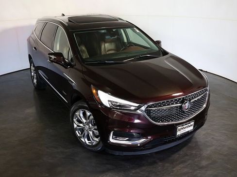 Used 2021 Buick Enclave Avenir w/ Avenir Technology Package AWD/4WD image 7
