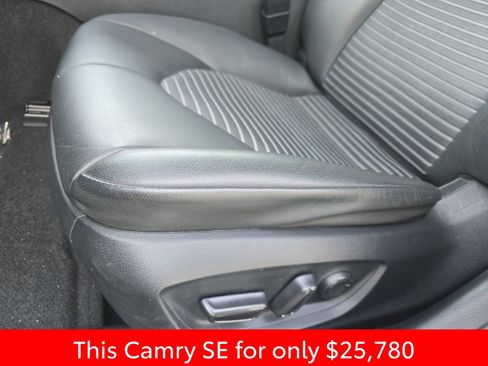Used 2023 Toyota Camry SE image 34