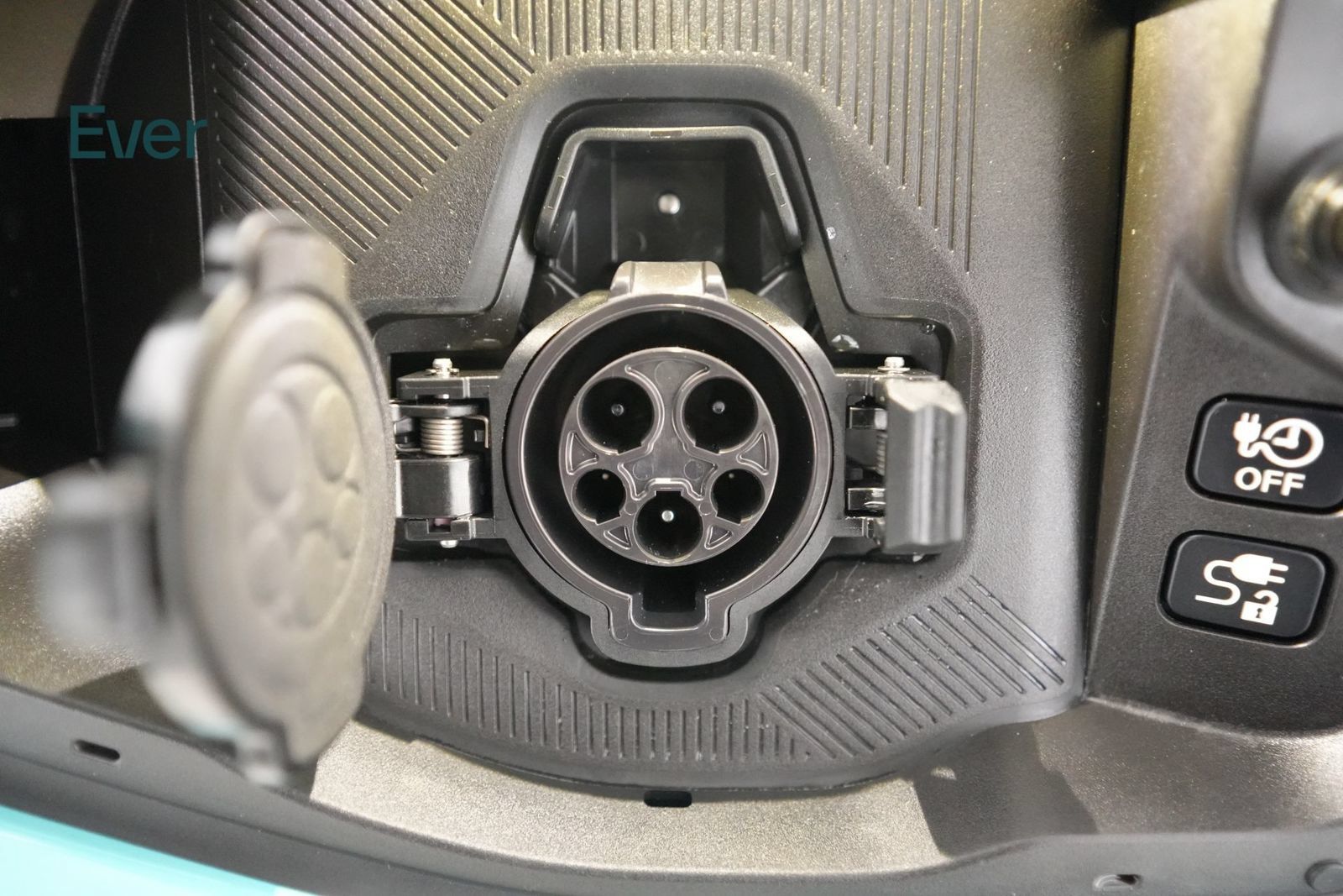 Used 2026 Nissan Leaf SV+ FWD image 28
